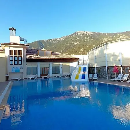 Zehra Tatil Koeyue