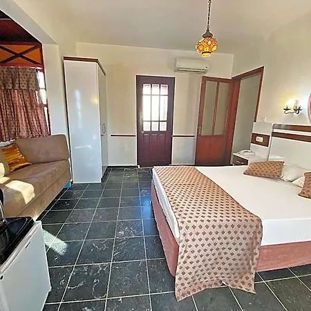 Hotel Zehra Tatil Koeyue